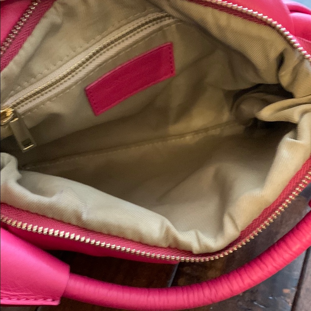 Valentina Fiore Hot Pink Quilted Leather Bag Made in Italy 🇮🇹 EUC - Picture 5 of 7